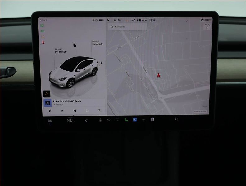 Tesla Model Y (2022) Long Range AWD 79kWh, SoH 89% - fotka 16 z 23