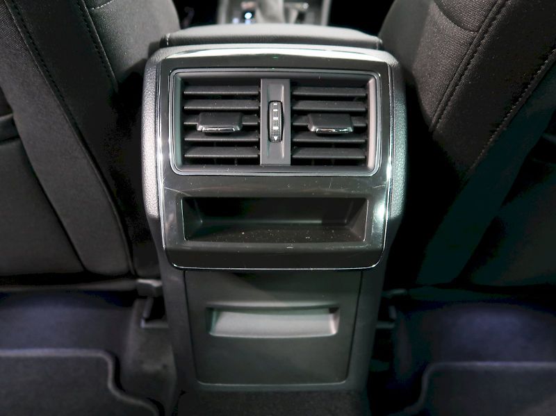 Škoda Superb (2023) STYLE 2.0TSI 140KW DSG - fotka 39 z 41