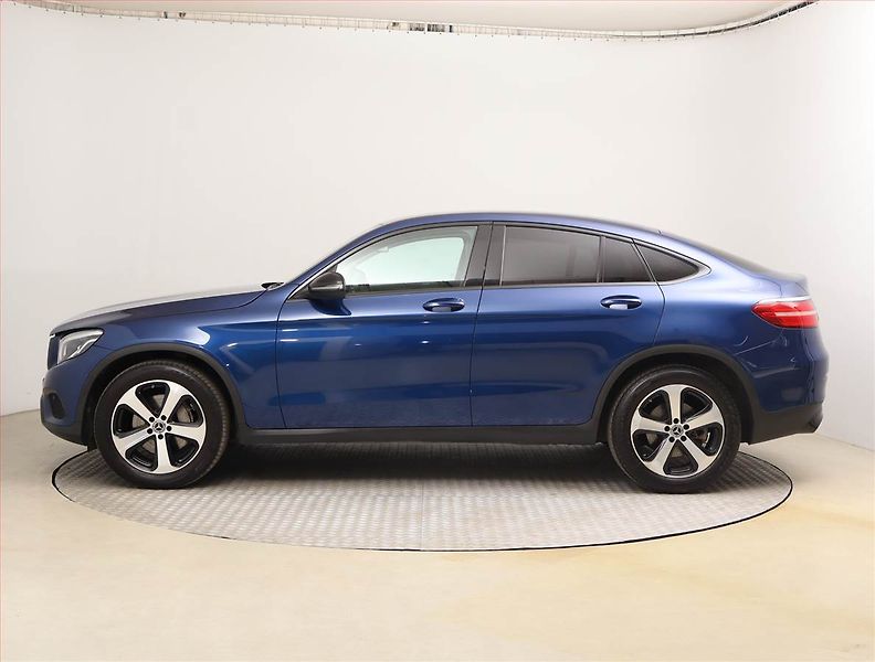 Mercedes-Benz GLC (2018) 300 - fotka 3 z 25
