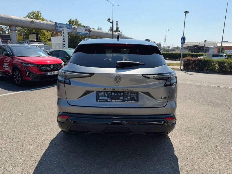 Renault Austral (2026) esprit Alpine full hybrid E-Te - fotka 7 z 25