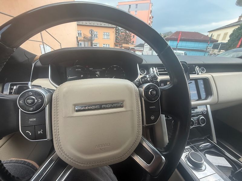 Land Rover Range Rover (2015) 3.0 TDI - fotka 7 z 19