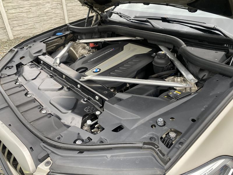 BMW X5 M50XD 4x4 400PS CZ DPH FULL 1A - fotka 93 z 171