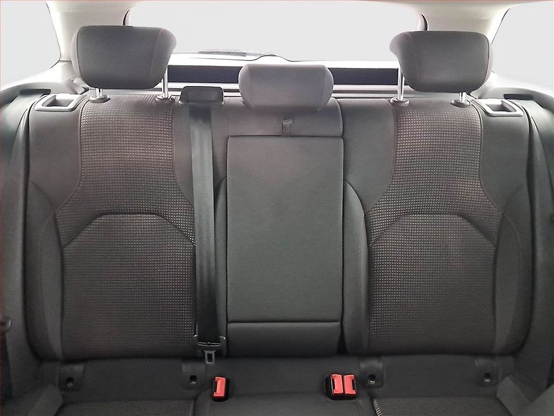 Seat Leon (2020) Style 1.5 TSI, Serv.kniha - fotka 10 z 17