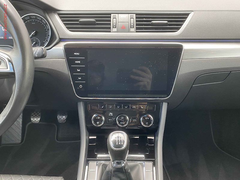 Škoda Superb (2019) 2.0 TDi, Style, bixen, navi - fotka 12 z 19