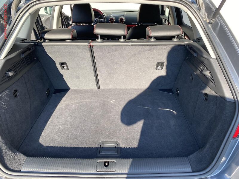 Audi A3 (2016) 1.6TDi, ČR, S-line, bixen - fotka 7 z 19