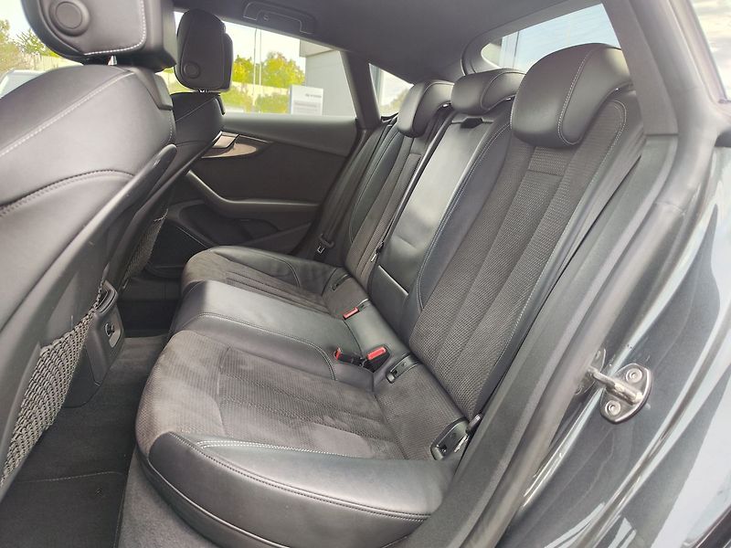 Audi S5 3.0 TFSI/260kW ČR 1.Majitel - fotka 13 z 37