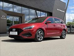 Hyundai i30 1,5 T-GDI DCT  WG FL Family - fotografie inzerátu