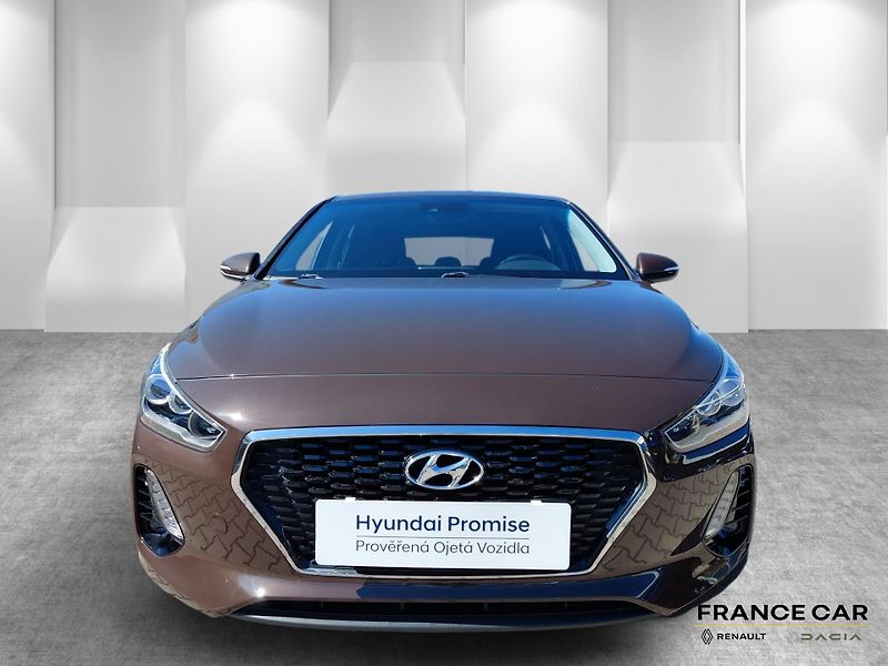 Hyundai i30 (2017) 1,6 CRDi 81 kW STYLE - fotka 2 z 24