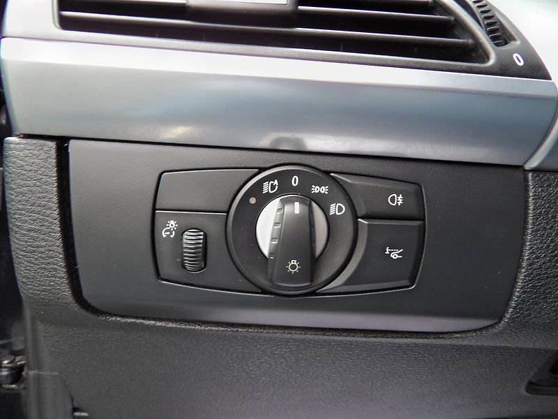 BMW X6 M50d LED HUD Softclose ČR - fotka 16 z 32