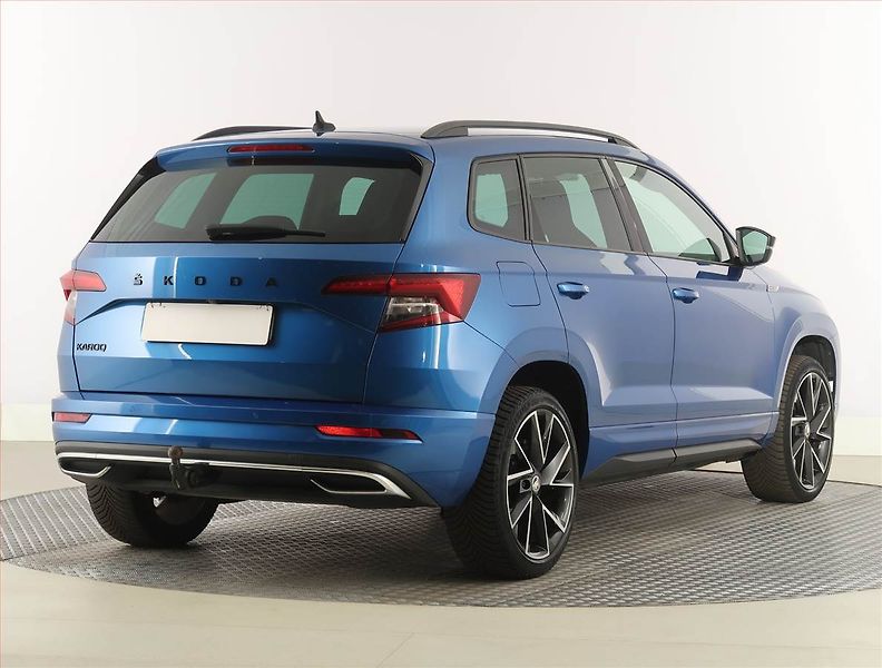 Škoda Karoq (2021) Sportline 1.5 TSI, digi klima - fotka 5 z 28