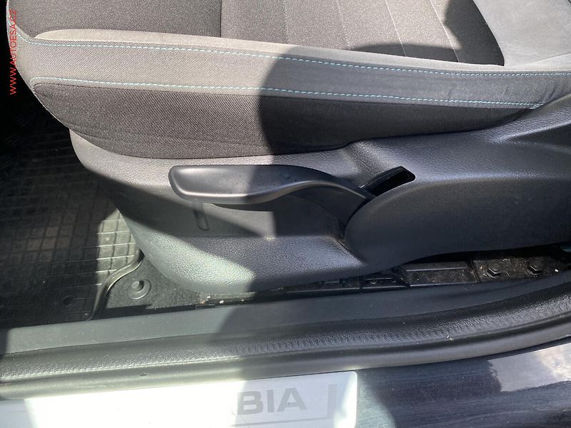 Škoda Fabia (2016) 1.2 TSi, Joy, DSG, navi - fotka 14 z 18
