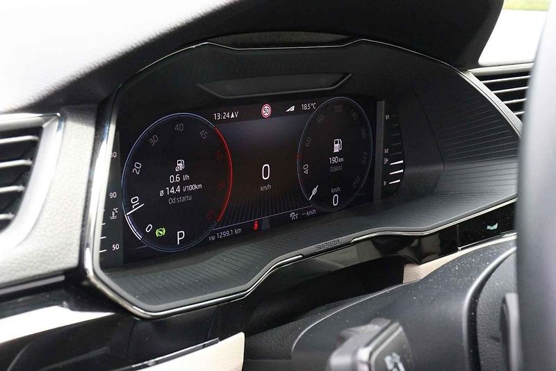 Nová Škoda Superb 2.0 TDI