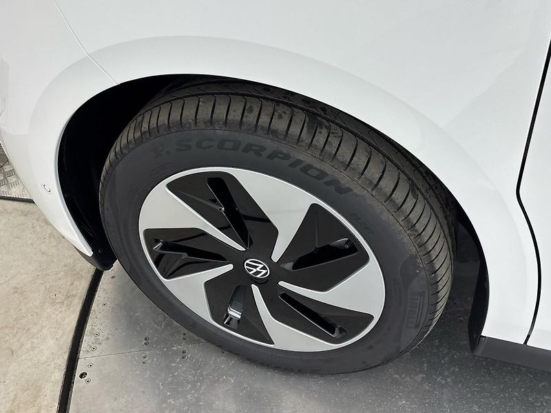 Volkswagen ID.Buzz 86 kWh Long Pro - fotka 27 z 29