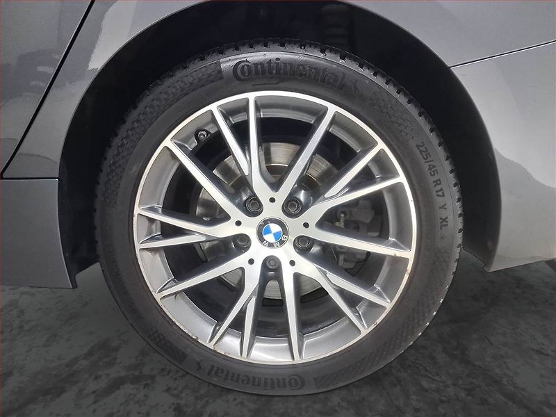 BMW Řada 2 (2021) 220d Gran Coupé - fotka 15 z 18