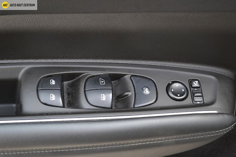 Renault Koleos 2.0dCi INITIALE PARIS 4x4 X-Tr - fotka 65 z 74