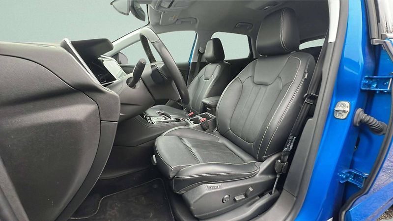 Opel Grandland Ultimate 4x4 PHEV 1.6L Turbo 8 - fotka 19 z 31