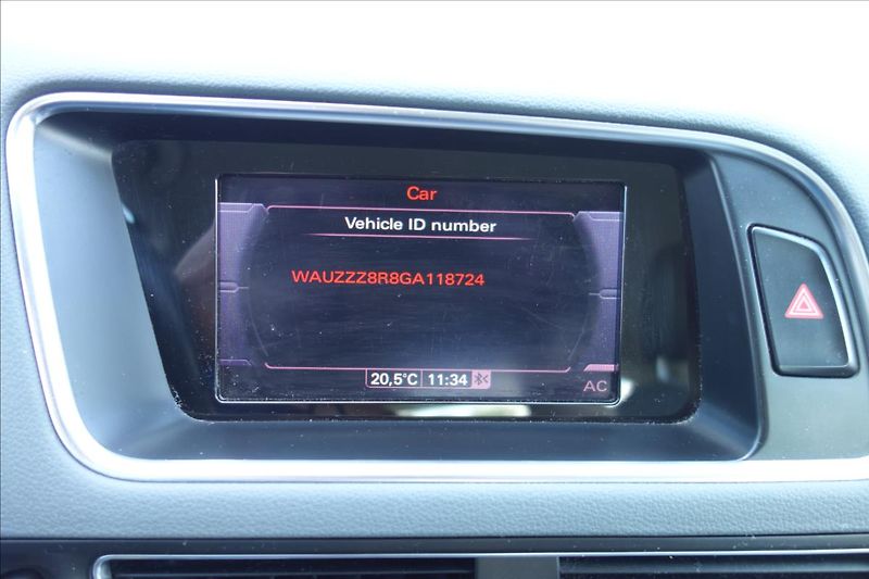 Audi Q5 2,0 TDi 120KW,S-TRONIC,QATTRO. - fotka 24 z 36