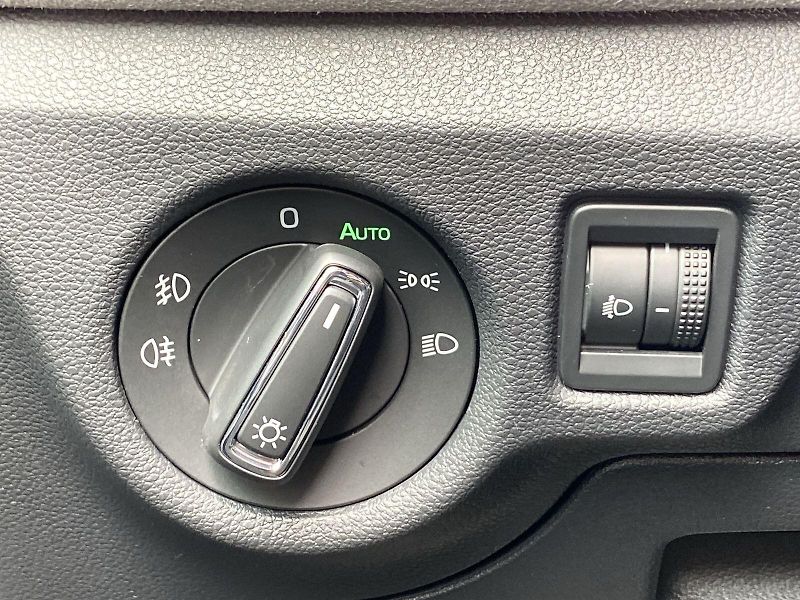 Škoda Scala (2025) 1.0 TSI Top Selection - fotka 20 z 35