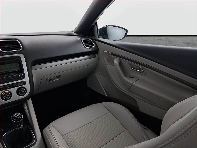 Volkswagen EOS (2008) 1.4 TSI, Tempomat - fotka 8 z 20