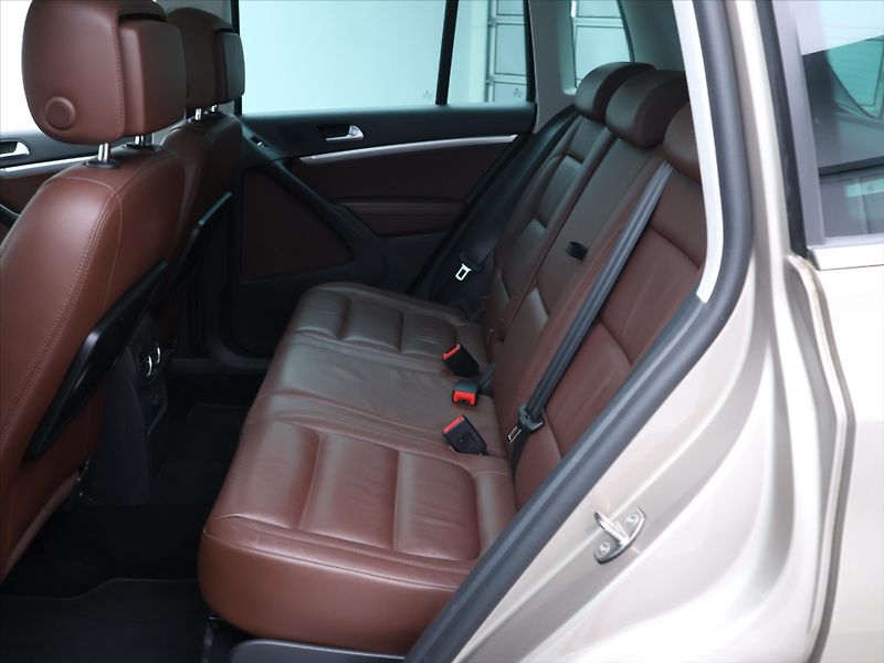 Volkswagen Tiguan 1,4 TSI 90kW Style&Sport 1.Maj - fotka 14 z 29
