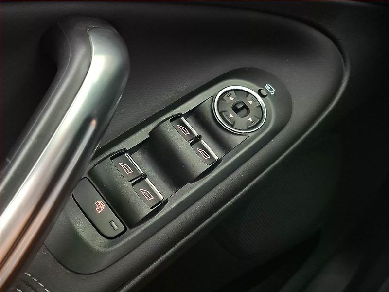 Ford S-MAX (2011) 2.0 TDCi, Navi, Tempomat - fotka 18 z 18
