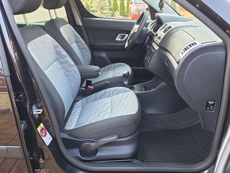 Škoda Roomster (2008) 1.4i 16V STYLE*PO ROZVODECH* - fotka 36 z 46