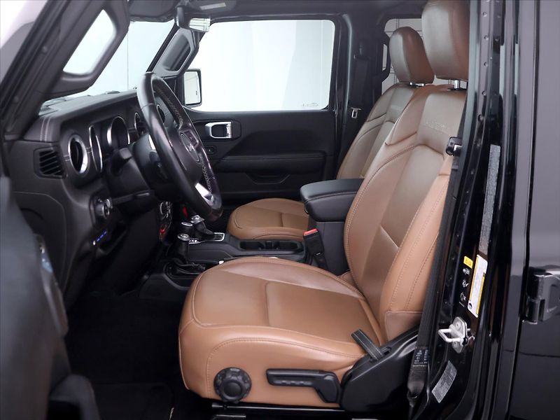 Jeep Wrangler Rubicon 2,0 4xe Unlimited CZ D - fotka 11 z 35