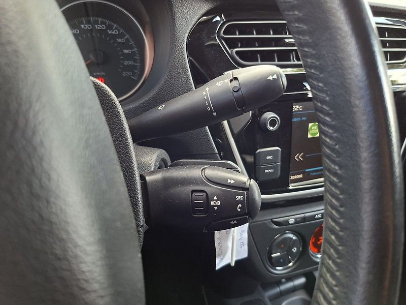 Peugeot 301 1,6 BHDi 100k M5 - fotka 18 z 25