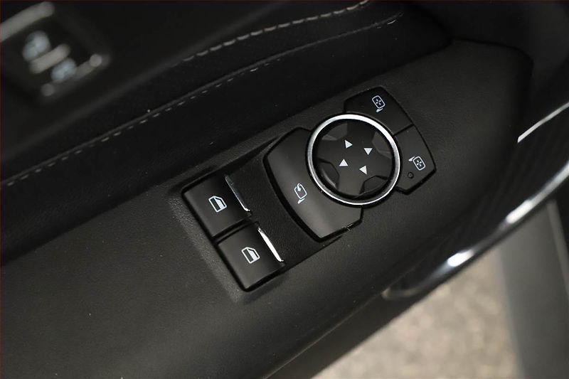 Ford Mustang (2018) GT V8 5.0 - fotka 16 z 20
