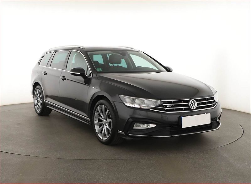 Volkswagen Passat (2020) R-Line 2.0 TDI - fotografie inzerátu