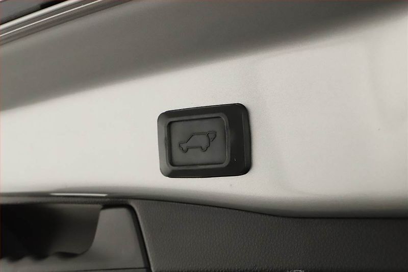 Toyota RAV4 (2021) Selection 2.5 Hybrid - fotka 9 z 18