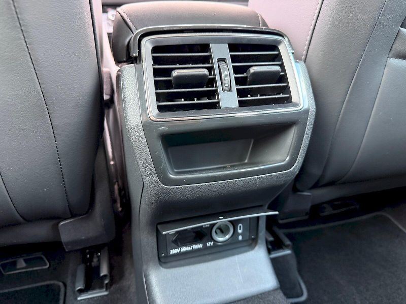 Škoda Kodiaq (2023) 2.0 TSI 140kW 4x4 Style - fotka 27 z 35