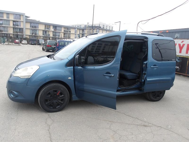 Citroën Berlingo 1,6HDi 66kW ČR 2xŠOUPAČKY !!! - fotka 13 z 28
