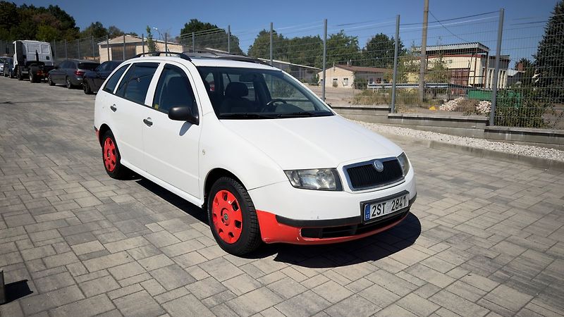 Škoda Fabia 1.2i 12V ČR 1. maj - fotka 8 z 25