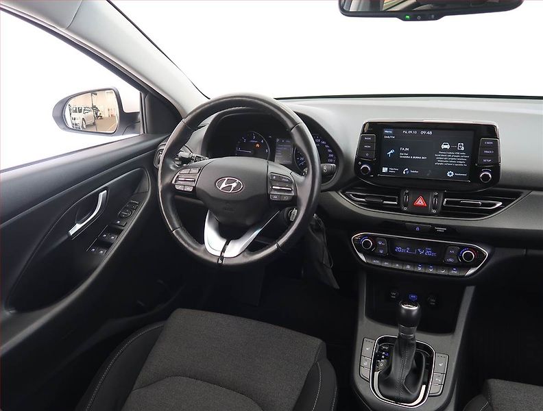Hyundai i30 (2021) 1.6 CRDi, Automat, ČR,1.maj - fotka 7 z 21