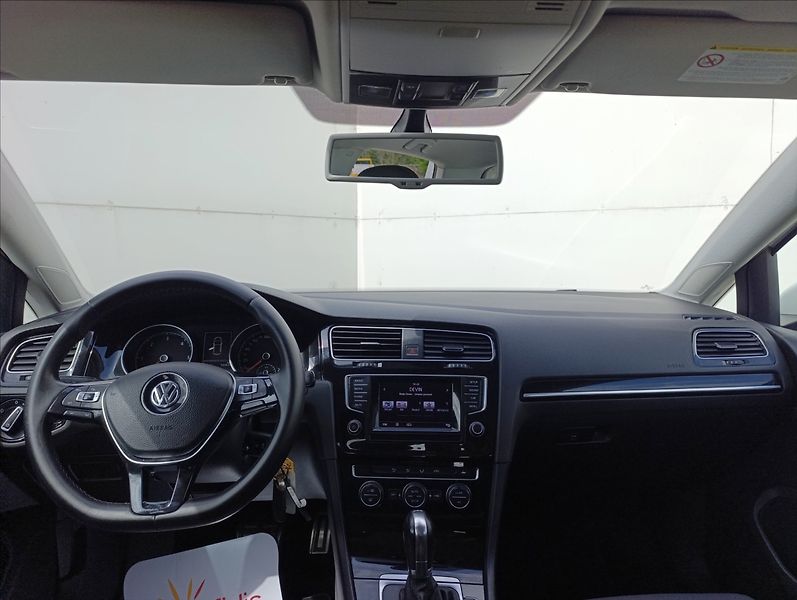 Volkswagen Golf 2,0 TDi DSG Aut.Klima Tempomat - fotka 15 z 41