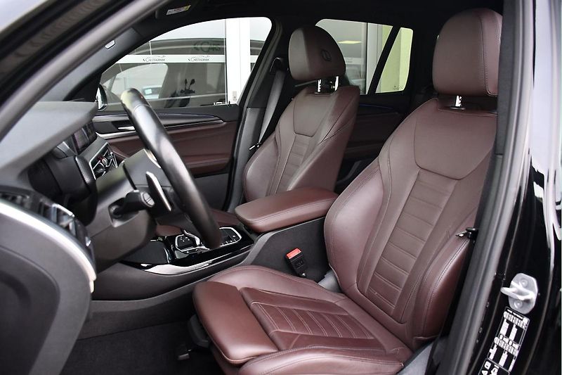 BMW X3 xDrive30d M-SPORT TAŽNÉ 1M ČR - fotka 14 z 43