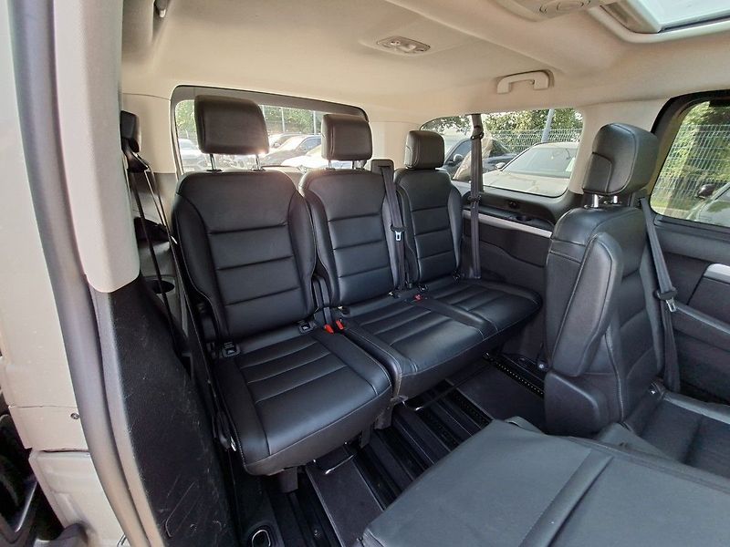 Peugeot Traveller LONG ALLURE 2,0 BHDI 180k EAT8 - fotka 15 z 30
