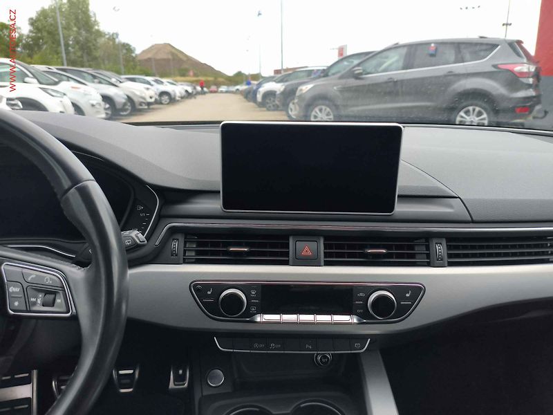 Audi A4 (2018) 2.0 TDi, Bixen, navi, +ALU - fotka 12 z 20