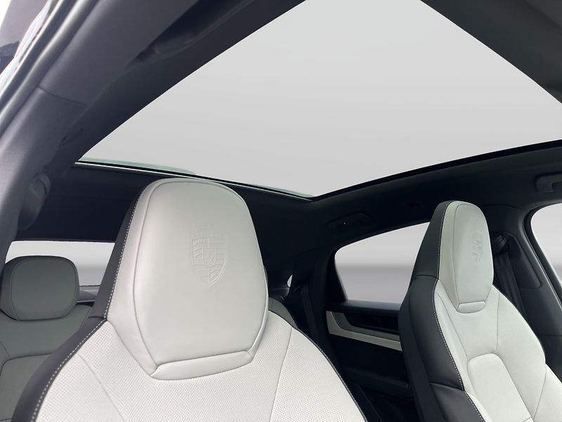 Porsche Cayenne (2025) E-Hybrid Coupe - fotka 27 z 29