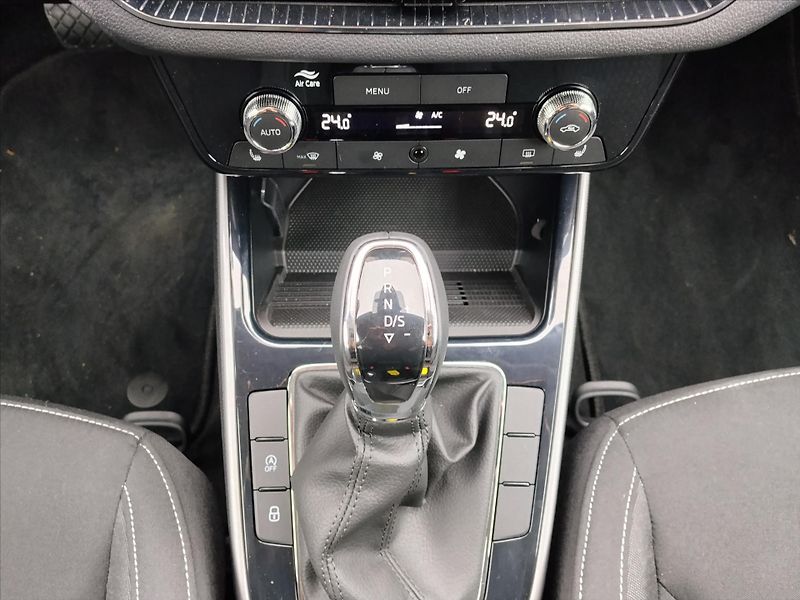 Škoda Fabia 1,0   Top Selection 1.0 TSI 85 - fotka 13 z 29