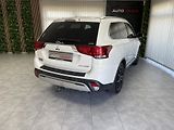 Mitsubishi Outlander 2.0 MIVEC AT 4x4 ČR REZERVACE - náhled 11