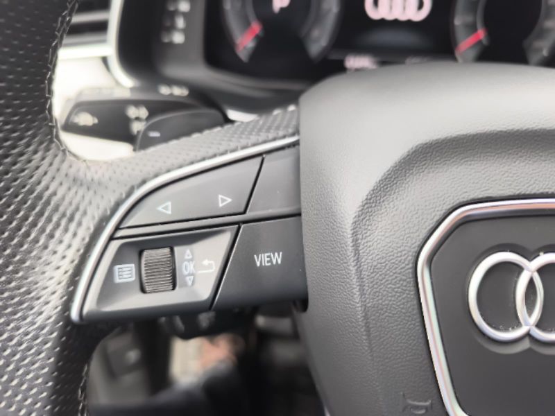 Audi SQ7 4.0 TFSi - fotka 13 z 24