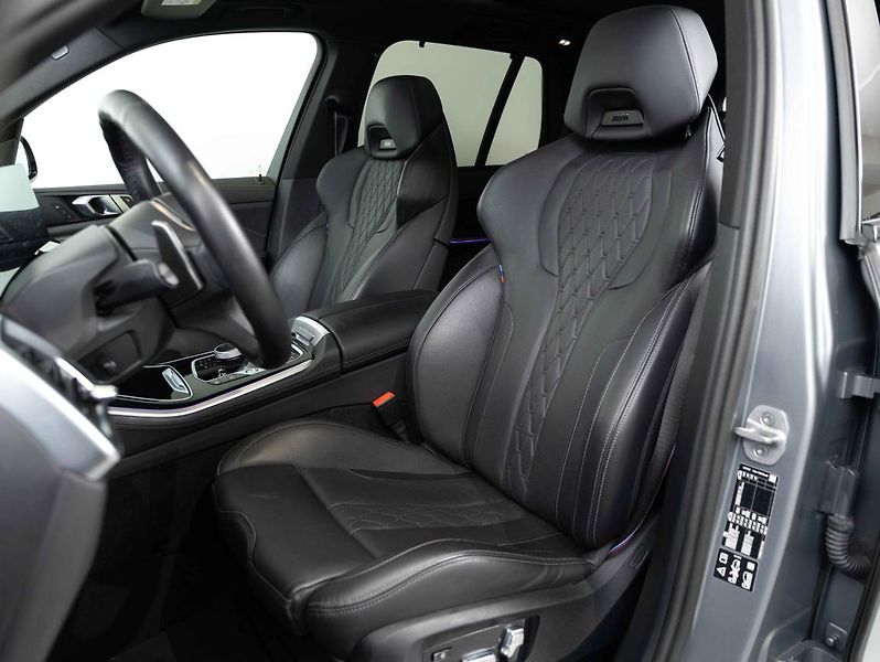 BMW X5 xDrive30d - fotka 18 z 24