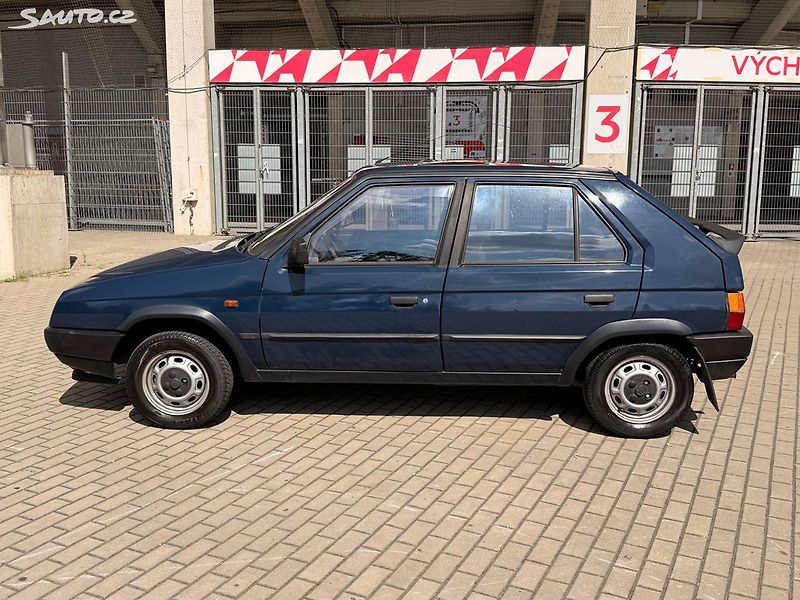 Škoda Favorit 135GLX 85t.Km První Majitel - fotka 2 z 19