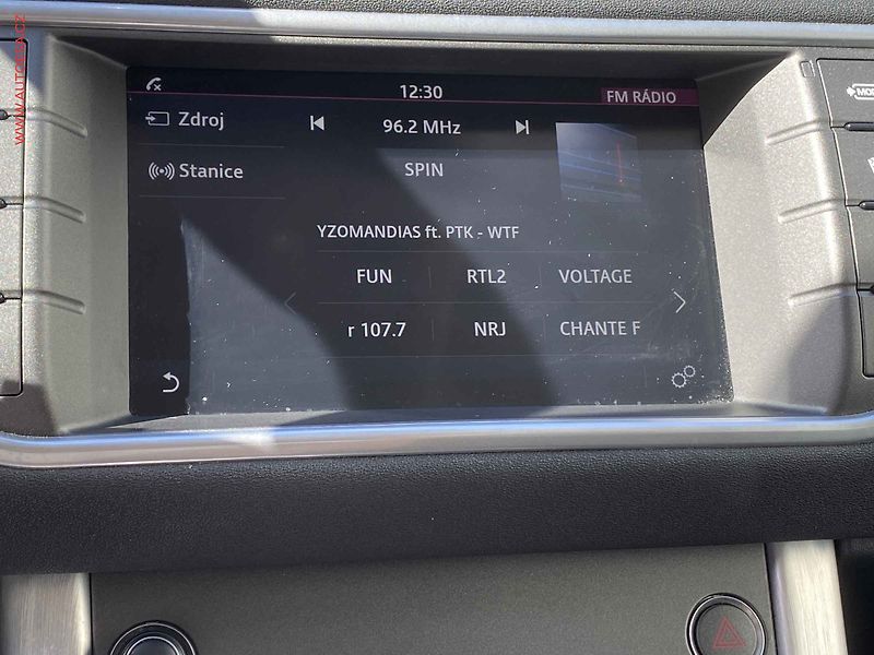 Land Rover Range Rover Evoque (2018) 2.0 TD4 4x4, AT, bixen, kůže - fotka 18 z 20