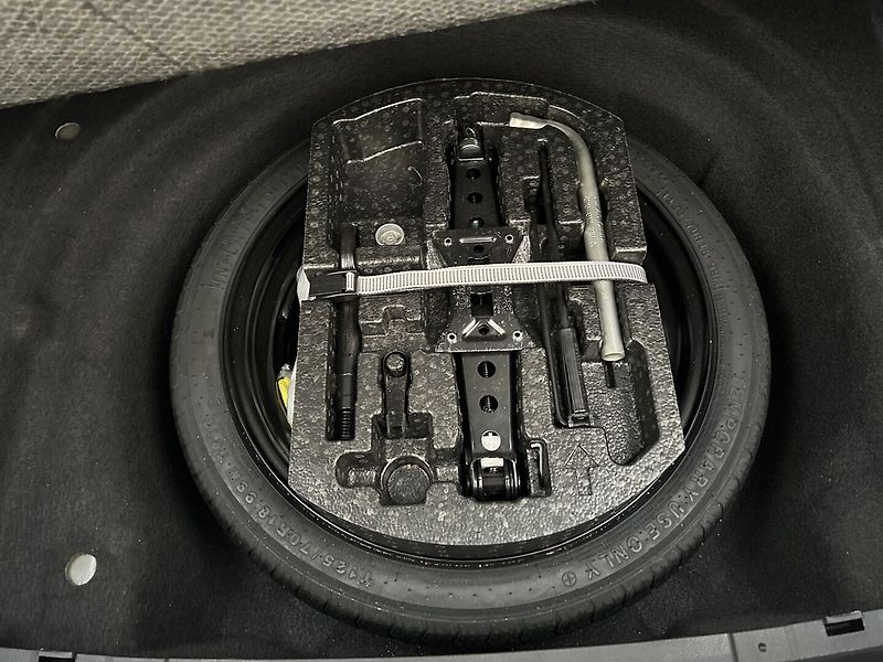 Škoda Superb 2.0 TDI SportLine - fotka 26 z 27