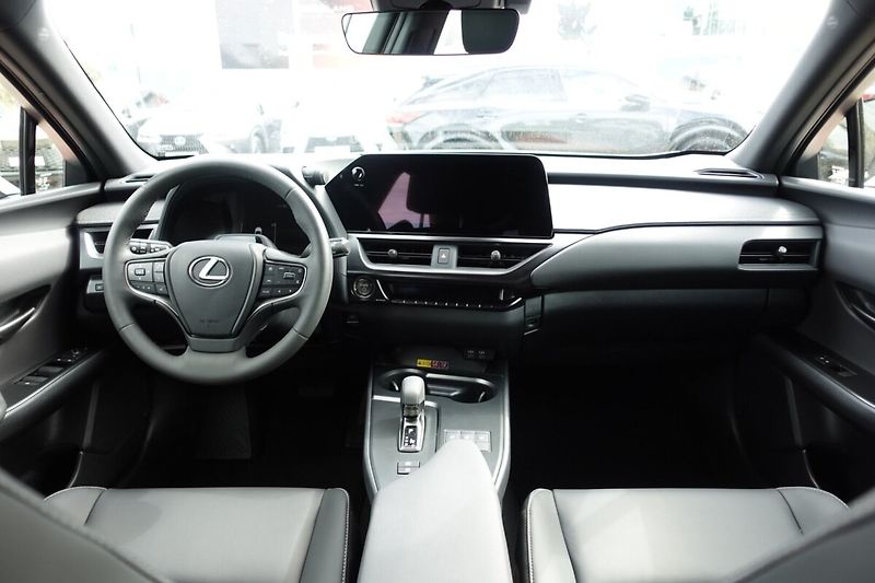 Lexus UX 300h UX300h F SPORT Design - fotka 18 z 36