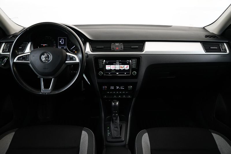 Škoda Rapid - fotka 5 z 25