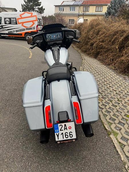 Harley-Davidson FLHXS Street Glide Special (2024) - fotka 8 z 14